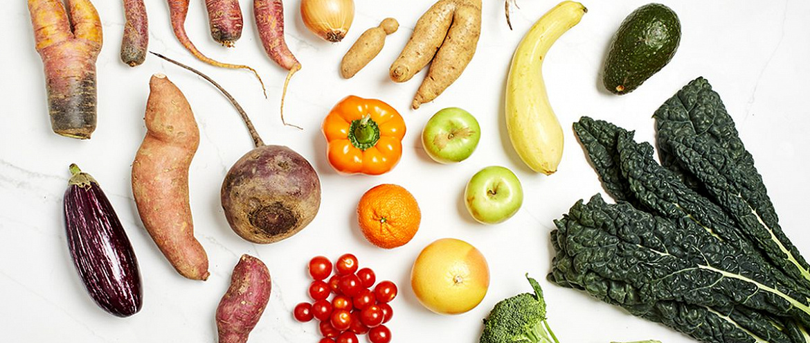 Во Франции запустили сервис доставки неэстетичных фруктов и овощей