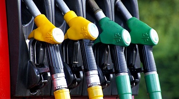 Франция запретит бензиновые и дизельные автомобили