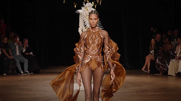 На Неделе моды в Париже представили платье из какао-бобов