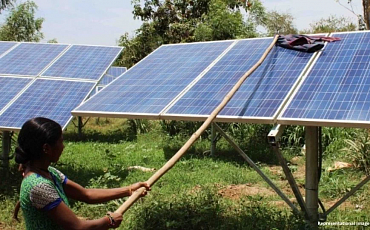 В Индии на солнечных батареях работает целый город